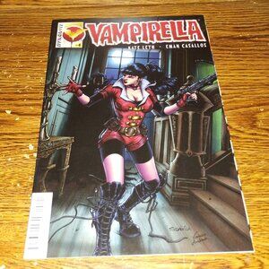 Vampirella #4 (Dynamite comics, 2016) Sergio Davila Cover B Variant